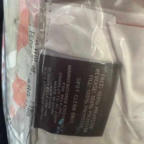 Reversible Queen Quilt Set 6-Piece Coral Reef Coral and Gray NWT - Picture 3 of 6